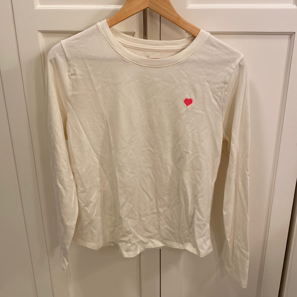 A new day heart tee